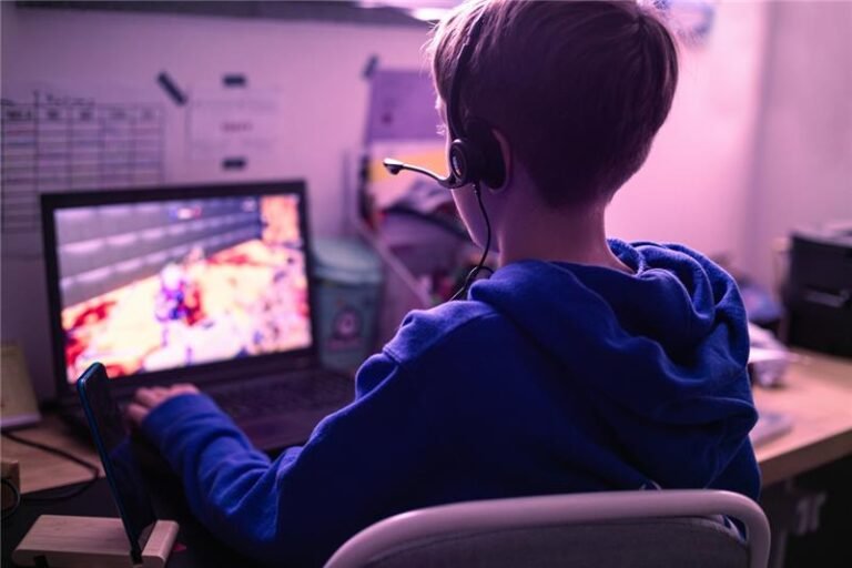 portable gaming laptops