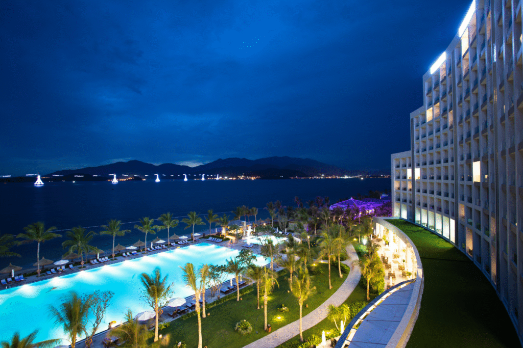 Book Hotels with Flights for Easy and Affordable Travel Plans flight and hotel packages