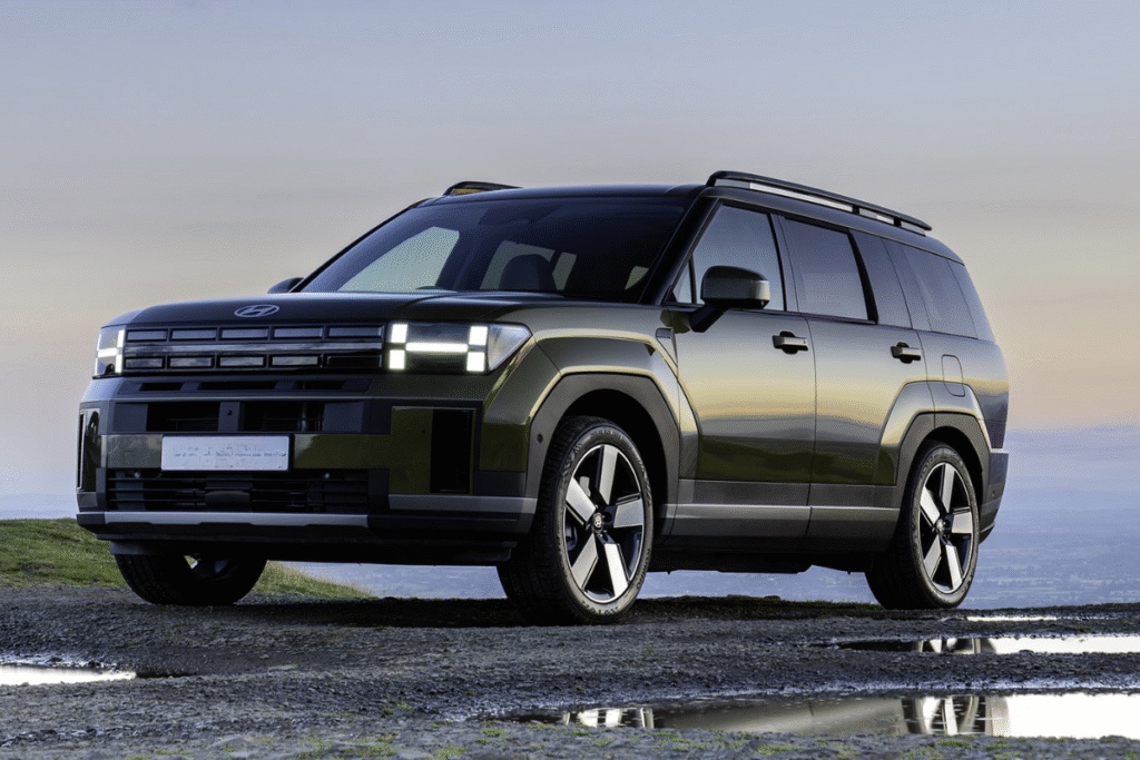 Key Tips For Choosing The Ideal Family SUV For Driving And Trips family SUV deals UK