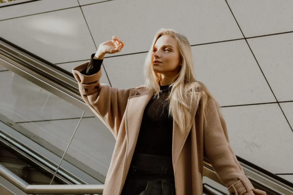 Best Wool Blend Coats for Warm and Elegant Winter Wear