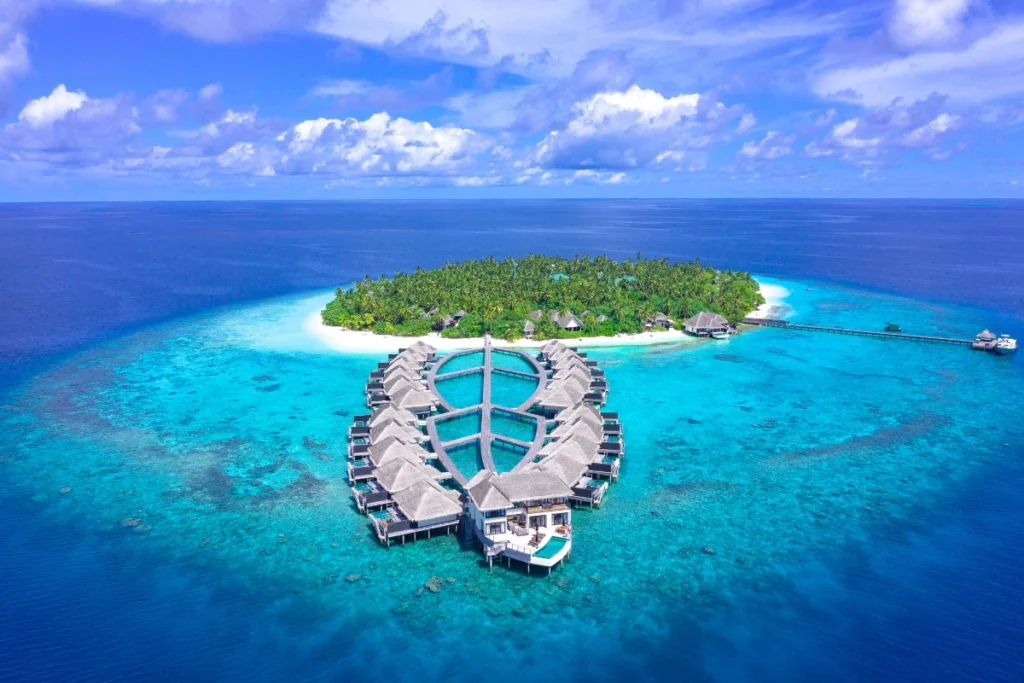Cheap Trips to the Maldives: Enjoy Paradise Luxury on a Budget Cheap Trips to the Maldives