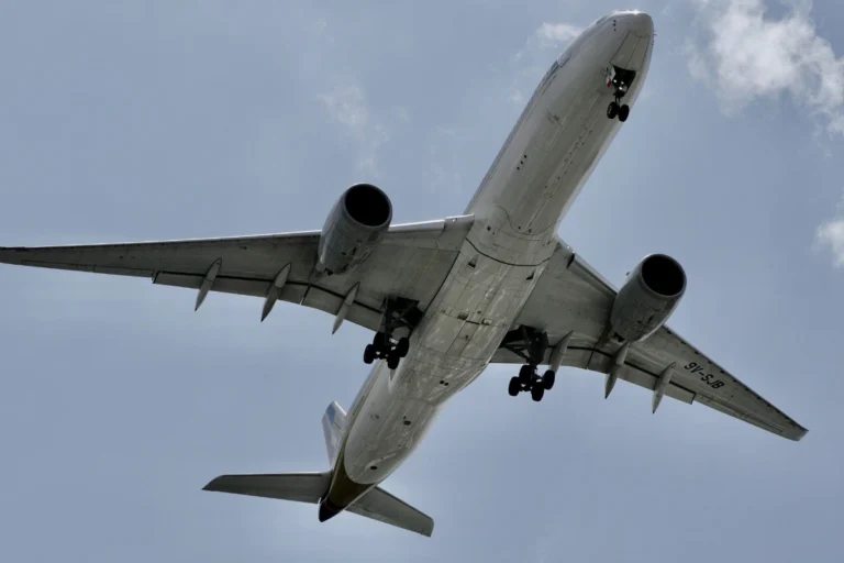 Last-Minute Flight Deals